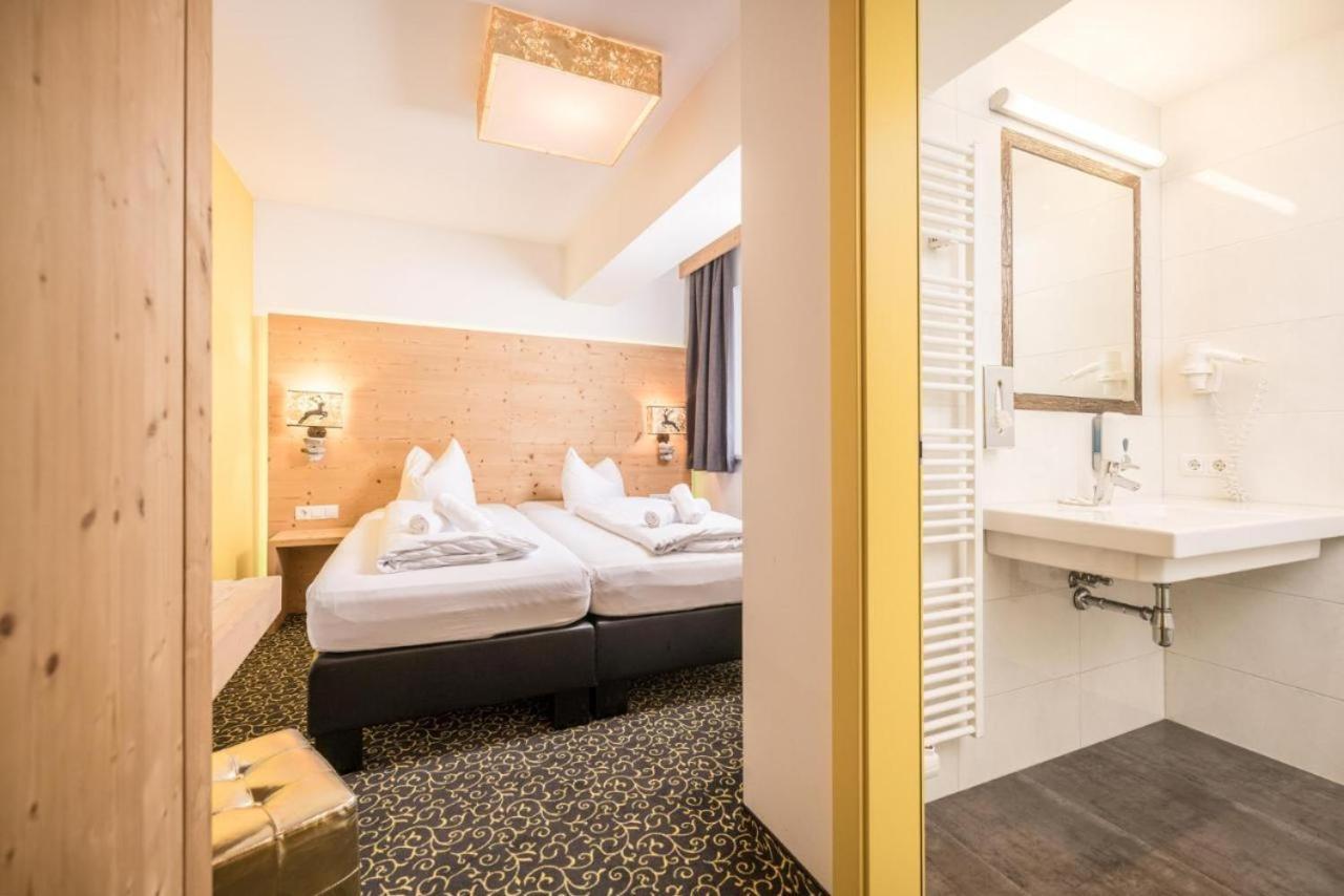 Partyhouse Harakiri Different 60 Seconds To Mountains! Free Parking! Self Check-in Mayrhofen